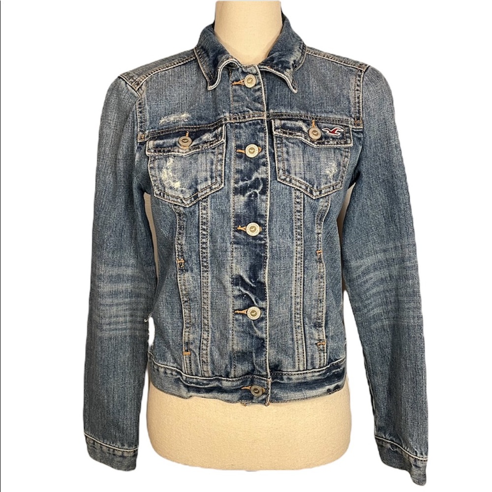 Hollister Cropped Distressed 100% Cotton Medium Wash Jean Jacket Size M